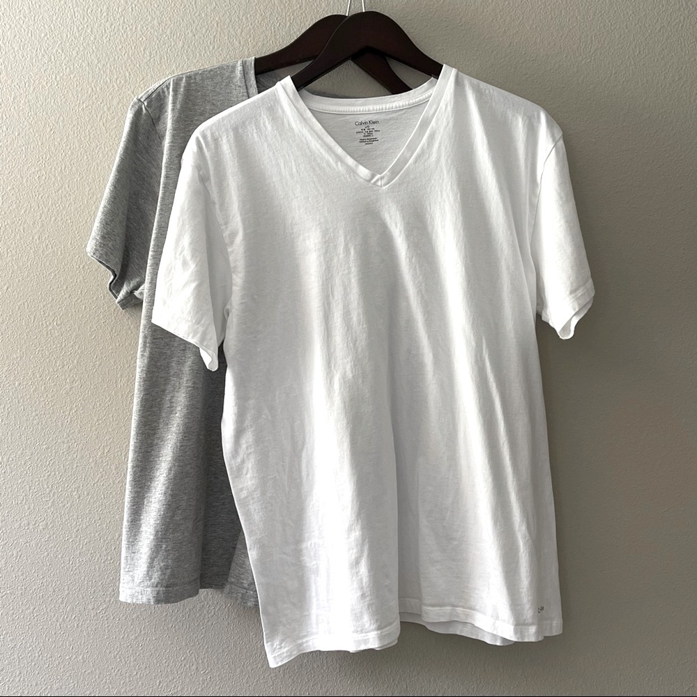 2 CALVIN KLEIN Men’s T-Shirts